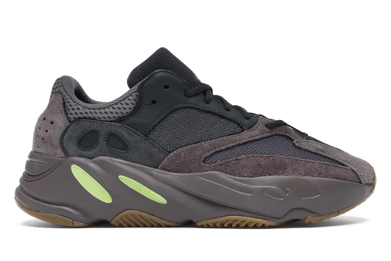 Yeezy 700 Mauve