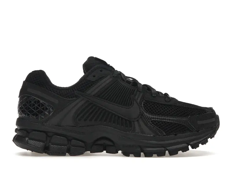 Nike Vomero 5 Triple Black