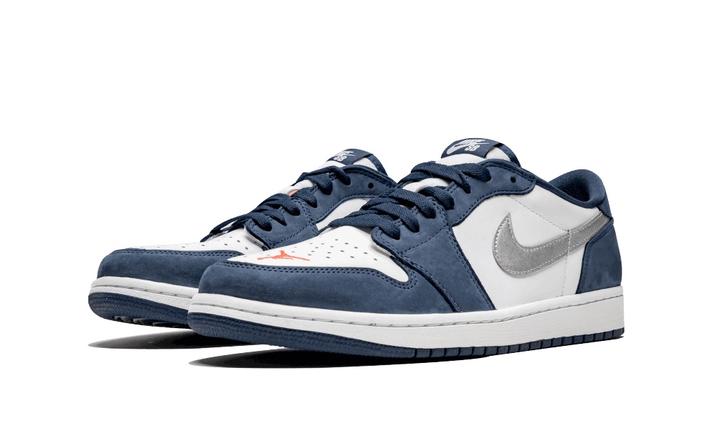 Jordan 1 Low SB Midnight Navy - Image 1