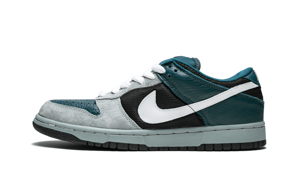 Nike Dunk Low Pro SB Futura