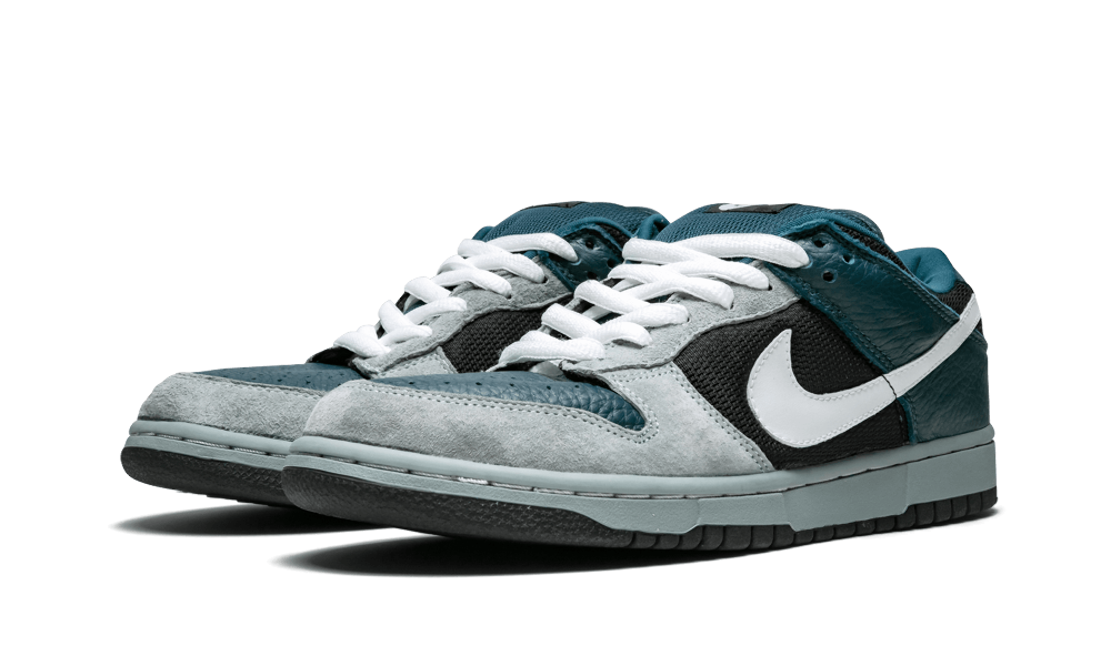 Nike Dunk Low Pro SB Futura - Image 1