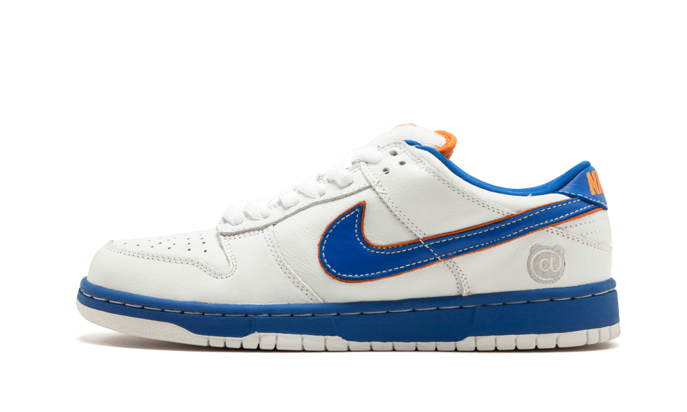 Nike SB Dunk Low Medicom 1