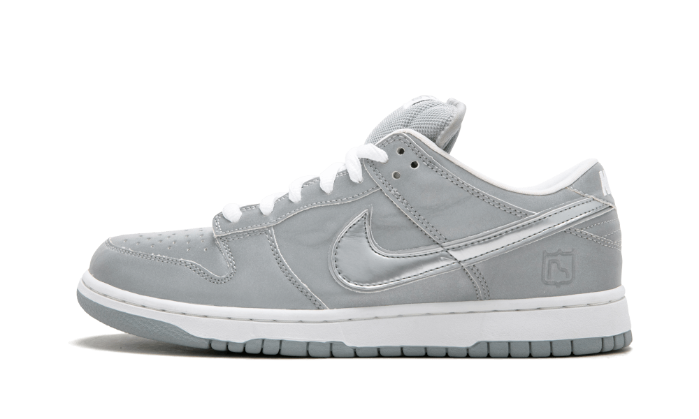 Nike Dunk SB Low Medicom 3