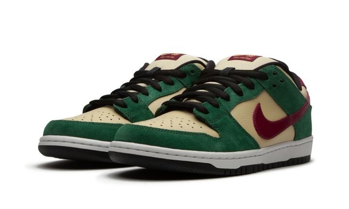 Nike Dunk Low SB Vegas Gold - Image 1