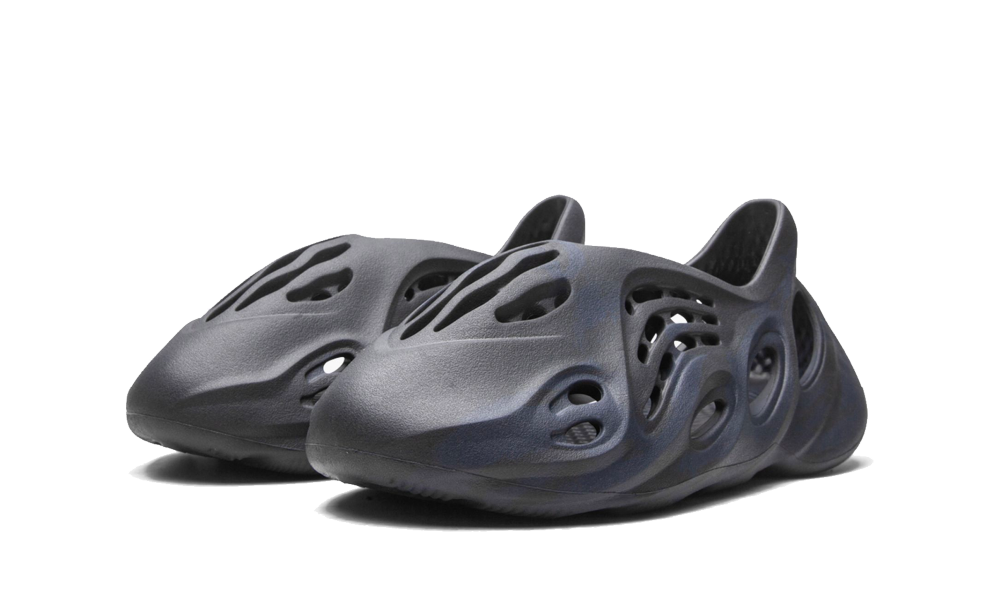 Yeezy Foam RNNR Mineral Blue - Image 1