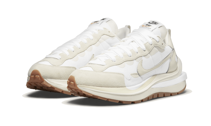 Nike Vaporwaffle Sacai Sail Gum - Image 1
