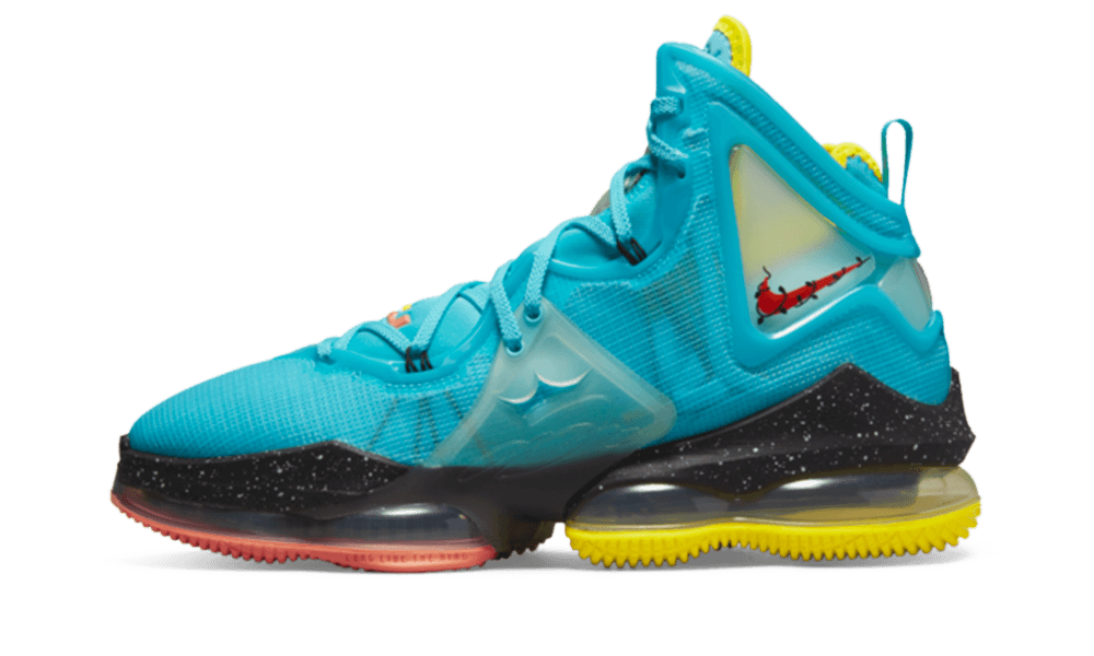 Nike LeBron 19 Christmas