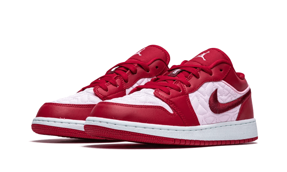 Jordan 1 Low SE Red Quilt (GS) - Image 1